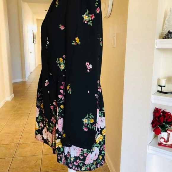 NWT DR2 tunic top floral M - Picture 3 of 4